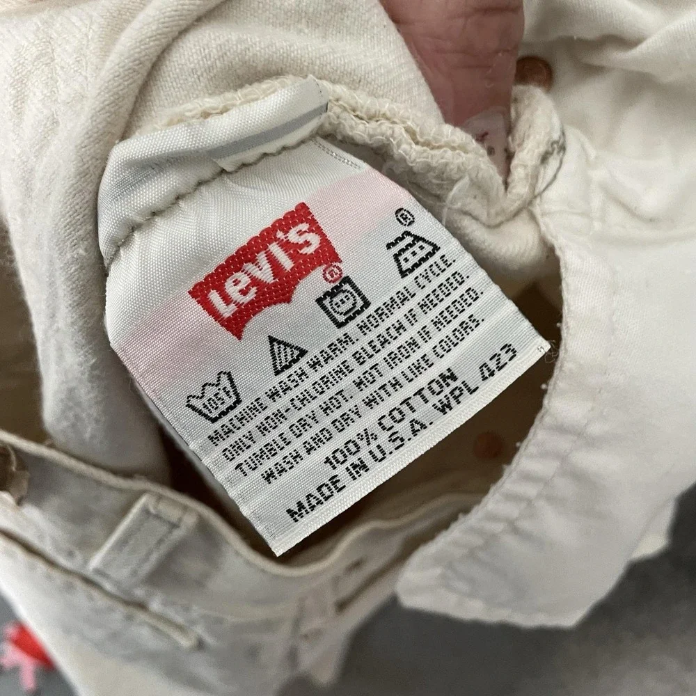 Vintage Levis 501 Jeans Mens 32x30 White Button Fly Straight Leg Made USA 90s